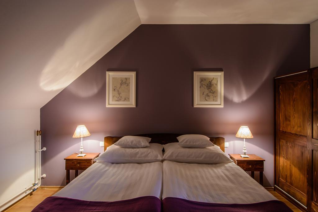 Toszkana Apartman Егер Екстериор снимка
