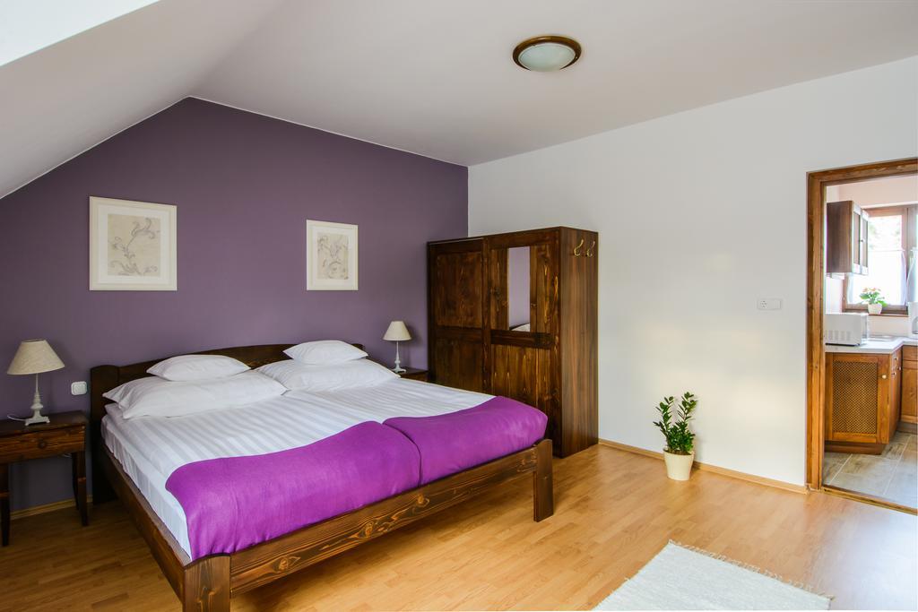 Toszkana Apartman Егер Екстериор снимка